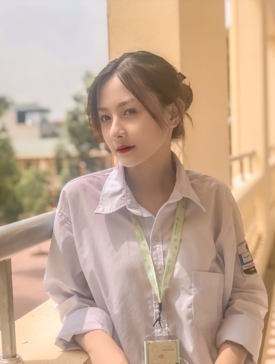 Nữ sinh 10X đẹp trong veo với ảnh đồng phục giản dị - 2 Nữ sinh 10X đẹp trong veo với ảnh đồng phục giản dị - 2