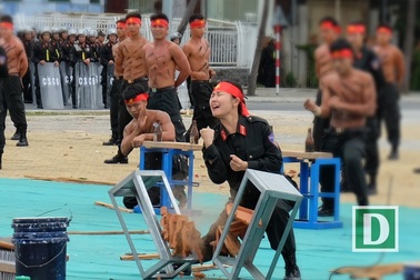 Cảnh sát đặc nhiệm diễn tập khí công, võ thuật chuẩn bị APEC