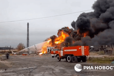 Lửa bùng lên tại kho dầu do lực lượng thân Nga kiểm soát ở Donetsk