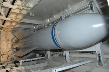 Siêu bom phá boongke nặng 13,6 tấn của Mỹ đã sẵn sàng 