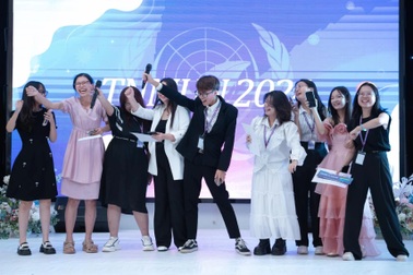 Khi học sinh trưởng thành từ chạy sự kiện