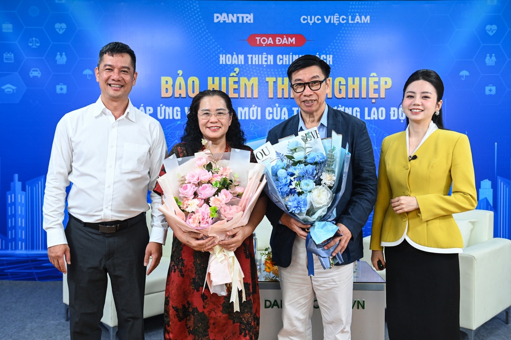 Tọa đàm Hoàn thiện chính sách bảo hiểm thất nghiệp – Đáp ứng yêu cầu mới của thị trường lao động - 1 Tọa đàm Hoàn thiện chính sách bảo hiểm thất nghiệp – Đáp ứng yêu cầu mới của thị trường lao động - 1