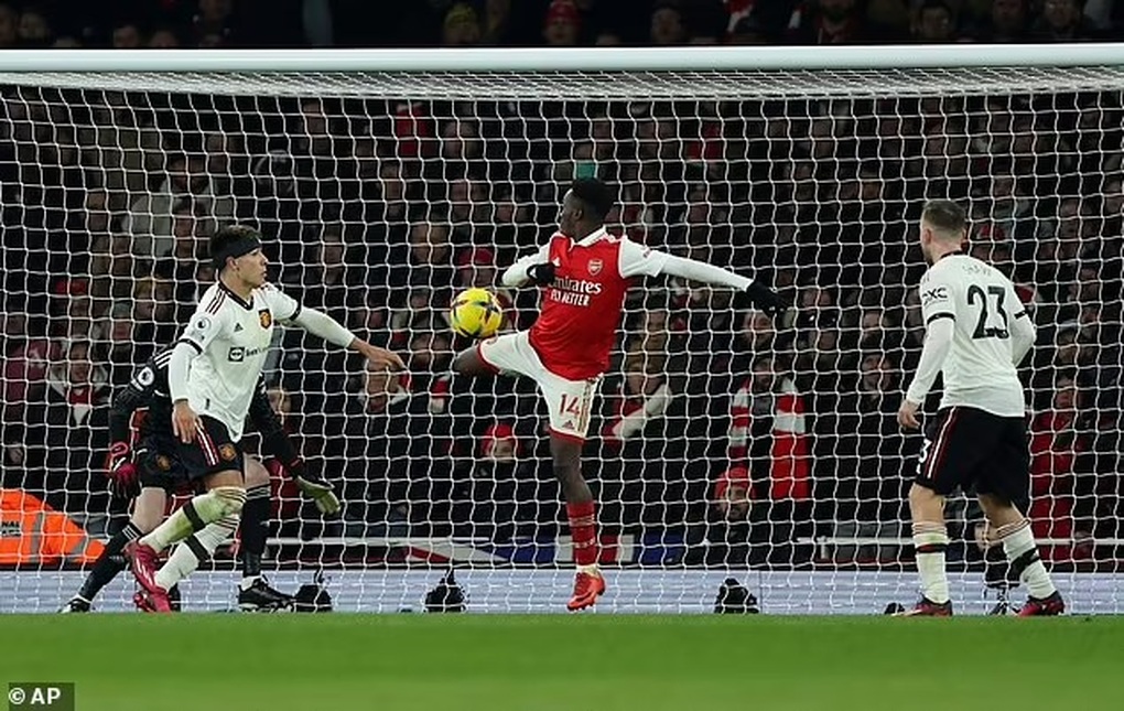 Arsenal thắng Man Utd, HLV Mikel Arteta vẫn nói điều khiêm tốn - 3 Arsenal thắng Man Utd, HLV Mikel Arteta vẫn nói điều khiêm tốn - 3