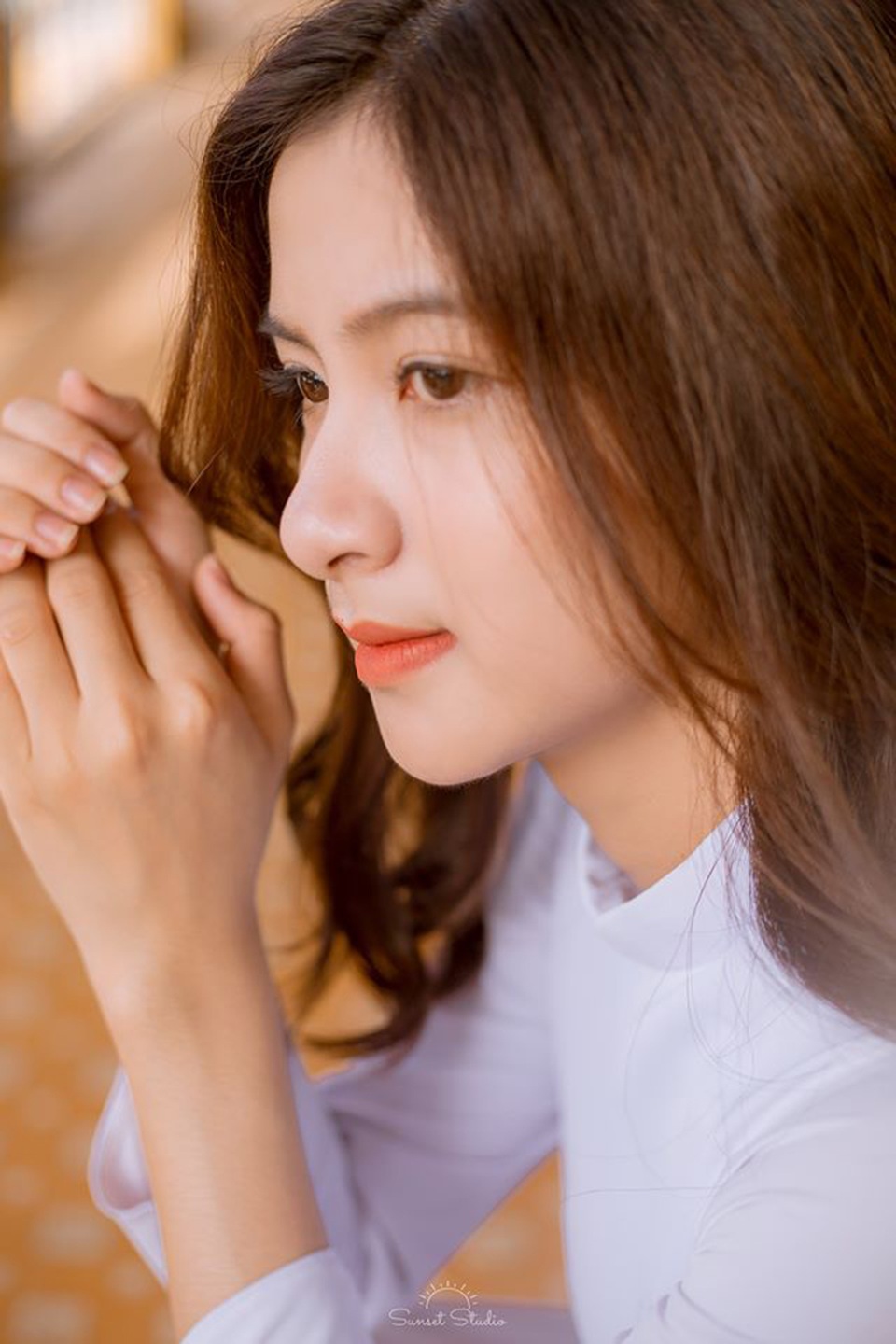 “Thiên thần áo dài” sở hữu góc nghiêng đẹp như tạc tượng - 2 “Thiên thần áo dài” sở hữu góc nghiêng đẹp như tạc tượng - 2