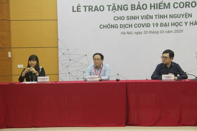 Trường ĐH Y Hà Nội đưa 100 sinh viên tình nguyện đi chống COVID-19: “Nếu chúng tôi sợ thì đã không đưa các em đến những nơi mà mình sợ” - Ảnh 1. Trường ĐH Y Hà Nội đưa 100 sinh viên tình nguyện đi chống COVID-19: “Nếu chúng tôi sợ thì đã không đưa các em đến những nơi mà mình sợ” - Ảnh 1.