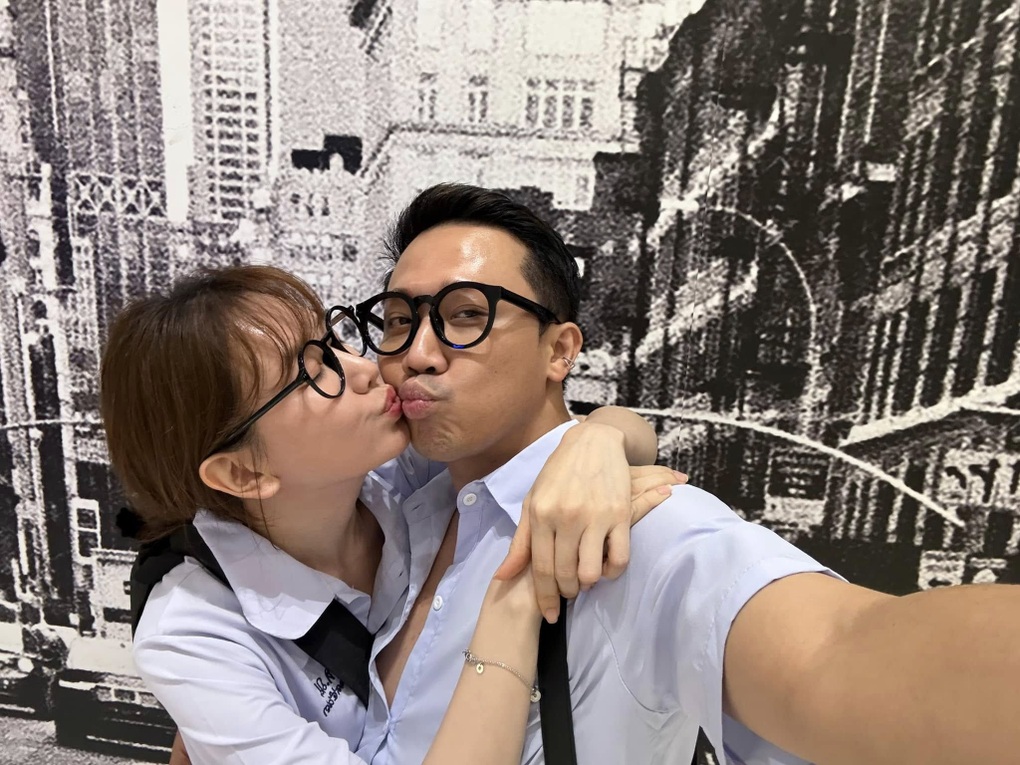 Trấn Thành - Hari Won: 8 năm vượt thị phi, tin nhắn ngọt ngào gây sốt - 3 Trấn Thành - Hari Won: 8 năm vượt thị phi, tin nhắn ngọt ngào gây sốt - 3
