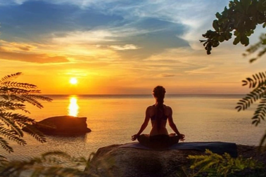 Vàng thau lẫn lộn dịch vụ "chữa lành"