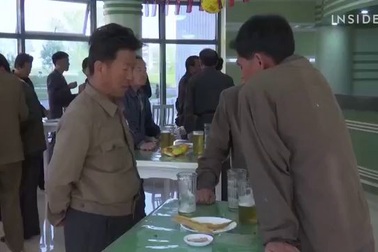 Khám phá phong cách uống bia của người Triều Tiên