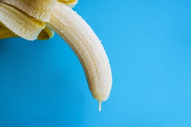 Tinh trùng chuyển sang màu vàng có phải đã mắc bệnh?