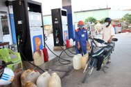 Công an Hà Nội khuyến cáo người dân không tích trữ xăng, dầu
