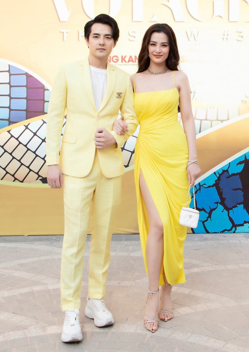 Diva Hồng Nhung tình tứ cùng người yêu ngoại quốc trên thảm đỏ - 8 Diva Hồng Nhung tình tứ cùng người yêu ngoại quốc trên thảm đỏ - 8