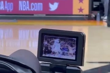 Thán phục trước kỹ năng ấn tượng của người quay phim thể thao