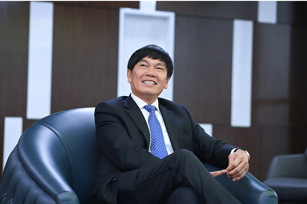 Hé lộ quy mô công ty của tổng tài quán cà phê, FPT làm điều chưa từng có - 2 Hé lộ quy mô công ty của tổng tài quán cà phê, FPT làm điều chưa từng có - 2