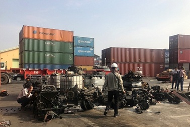 Hàng cấm nhập khẩu bị bắt hàng loạt tại cảng Cát Lái