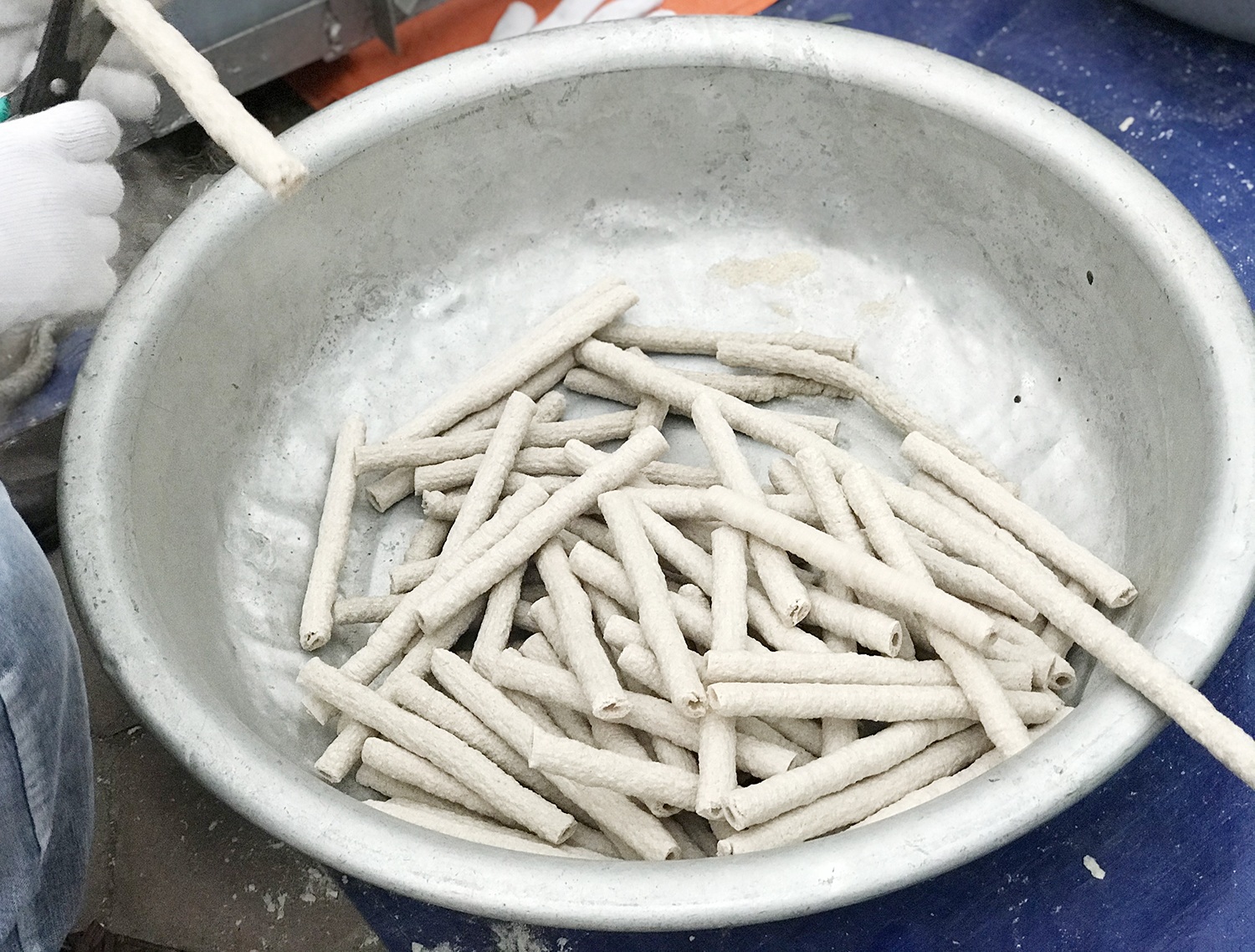 Lê la vỉa hè, đút túi tiền triệu mỗi ngày nhờ nổ bỏng gạo - 3 Lê la vỉa hè, đút túi tiền triệu mỗi ngày nhờ nổ bỏng gạo - 3