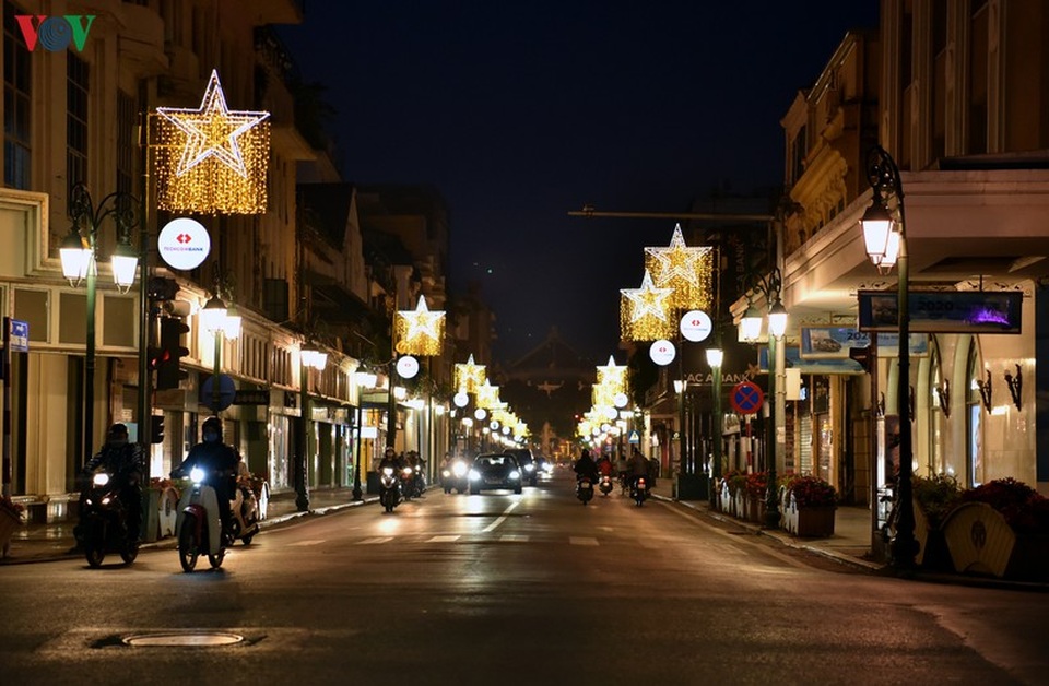 Hà Nội - Đêm nằm mơ phố đông - 5