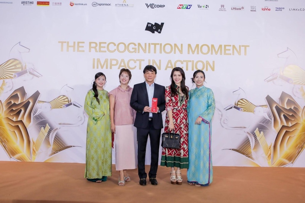 Nutifood nhận giải thưởng “Dự án CSR truyền cảm hứng” với dự án cầu đi bộ nghìn tỷ - 2 Nutifood nhận giải thưởng “Dự án CSR truyền cảm hứng” với dự án cầu đi bộ nghìn tỷ - 2