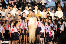 Chủ tịch nước: Sự quan tâm của Bác là nguồn sức mạnh to lớn với Quảng Bình