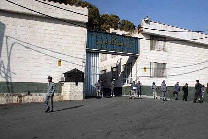 Iran cáo buộc Israel không kích nhà tù khiến 71 người thiệt mạng - 1