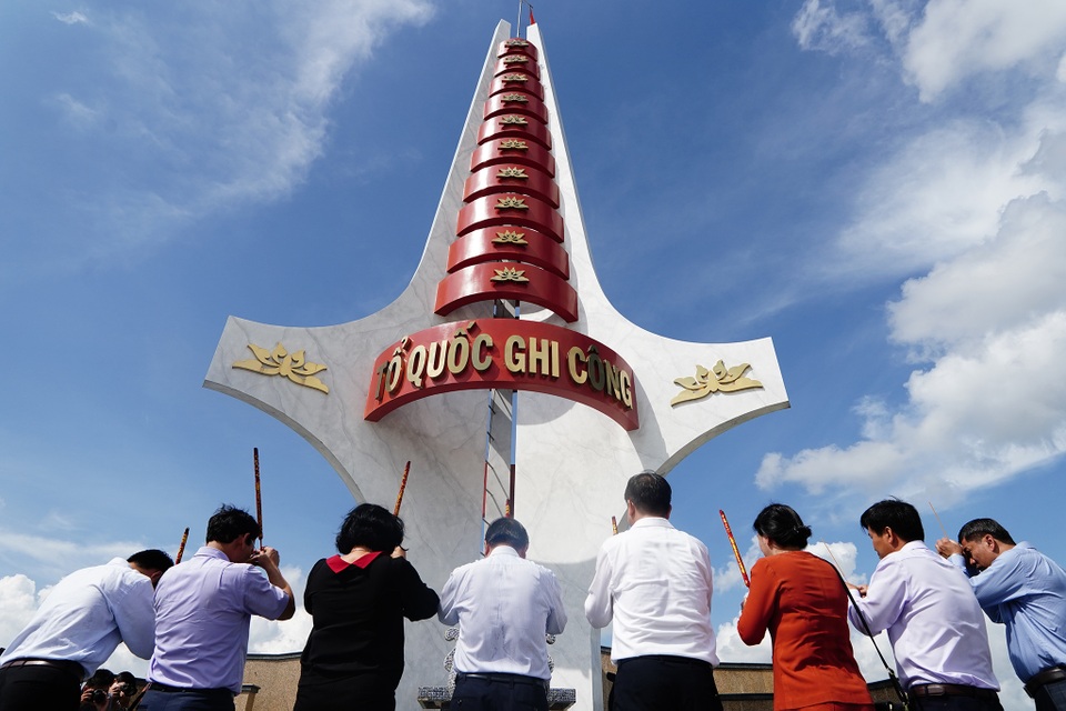 Trao tặng 2 căn nhà tình nghĩa tại Long An - 1