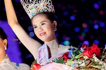 Ngọc Trinh đăng quang: Ai được lợi nhất?