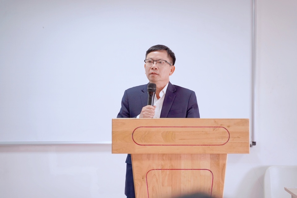 PGS.TS Lê Khắc Cường: Đẩy mạnh đào tạo theo nhu cầu xã hội, tạo bản sắc riêng của HIU - 2 PGS.TS Lê Khắc Cường: Đẩy mạnh đào tạo theo nhu cầu xã hội, tạo bản sắc riêng của HIU - 2