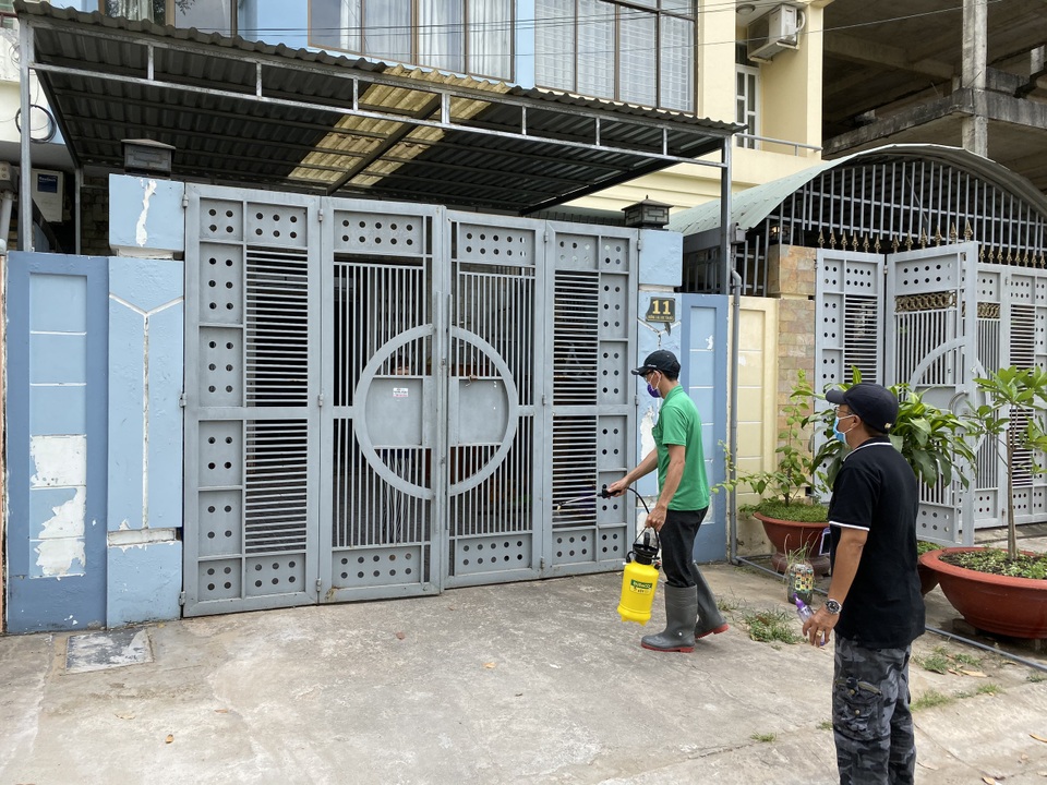 Long An: Ngưng cấp giấy phép lao động cho công nhân từ vùng dịch Corona - 2 Long An: Ngưng cấp giấy phép lao động cho công nhân từ vùng dịch Corona - 2