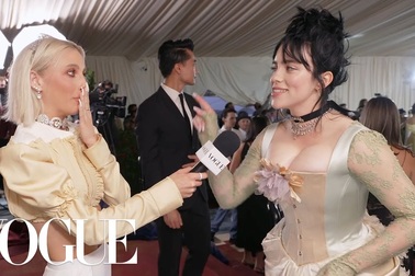 Billie Eilish tham dự Met Gala 2022