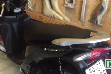 Chiếc xe máy “bình dân” được bán với giá 200 triệu đồng vì biển ngũ quý 8