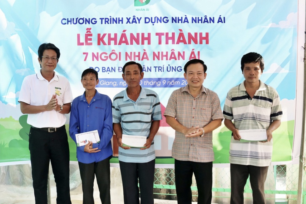 Thêm 7 ngôi nhà Nhân ái ở An Giang được khánh thành