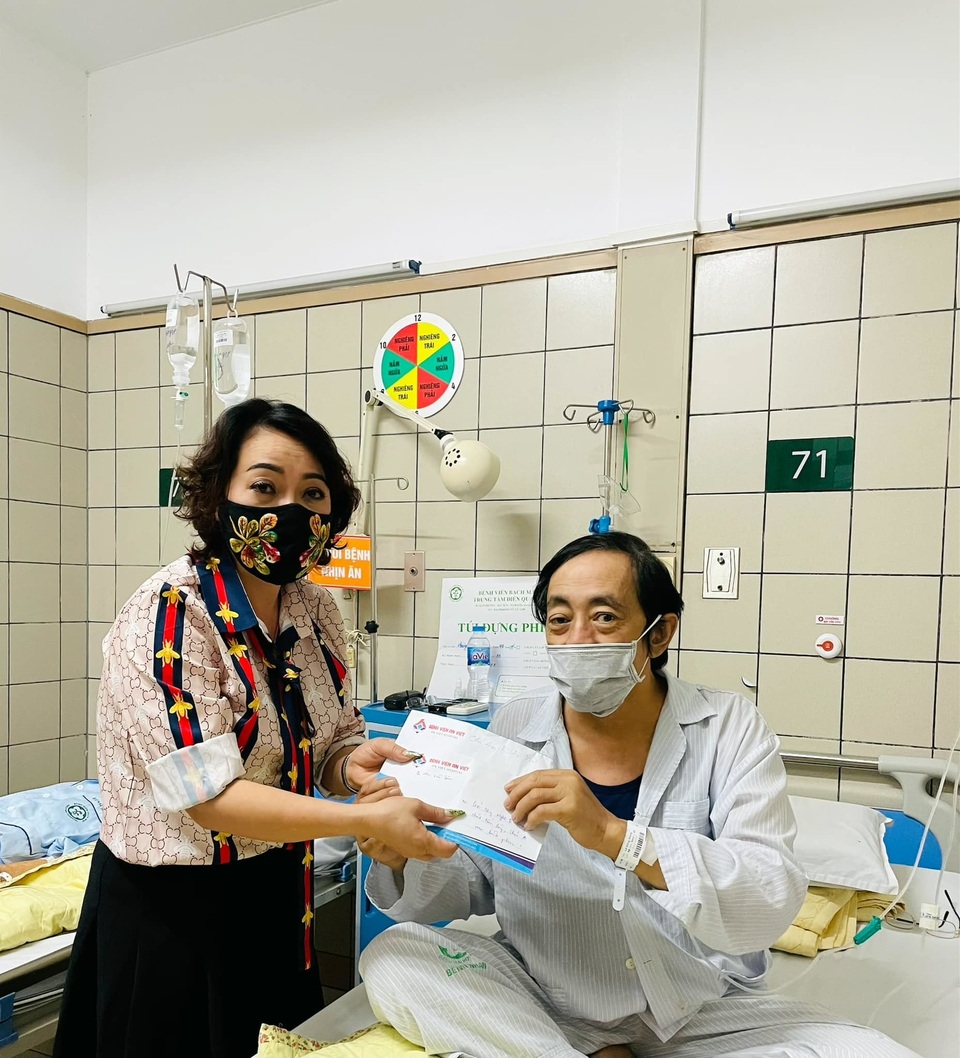 Giang còi nhập viện vì bệnh ung thư trở nặng, cần giúp đỡ - 2 Giang còi nhập viện vì bệnh ung thư trở nặng, cần giúp đỡ - 2