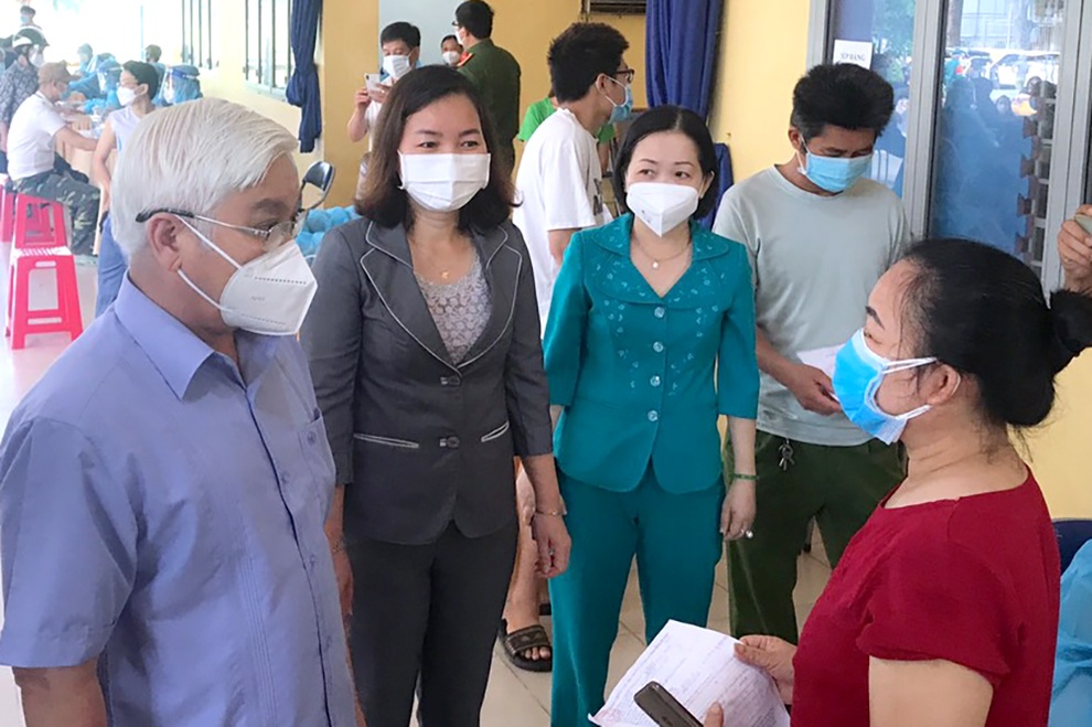 Bình Dương bắt đầu tiêm một triệu liều vắc xin Vero Cell - 4 Bình Dương bắt đầu tiêm một triệu liều vắc xin Vero Cell - 4