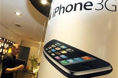 Microsoft, Apple tìm cách “hất cẳng” Google khỏi iPhone