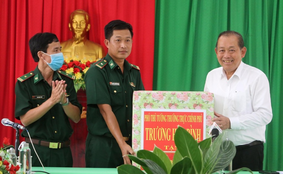 Phó Thủ tướng Trương Hòa Bình: Tập trung cao độ phòng, chống dịch Covid-19 - 2 Phó Thủ tướng Trương Hòa Bình: Tập trung cao độ phòng, chống dịch Covid-19 - 2