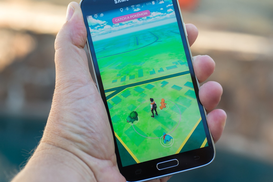 Mỹ sa thải 2 cảnh sát phớt lờ tội phạm để săn pokemon - 1 Mỹ sa thải 2 cảnh sát phớt lờ tội phạm để săn pokemon - 1
