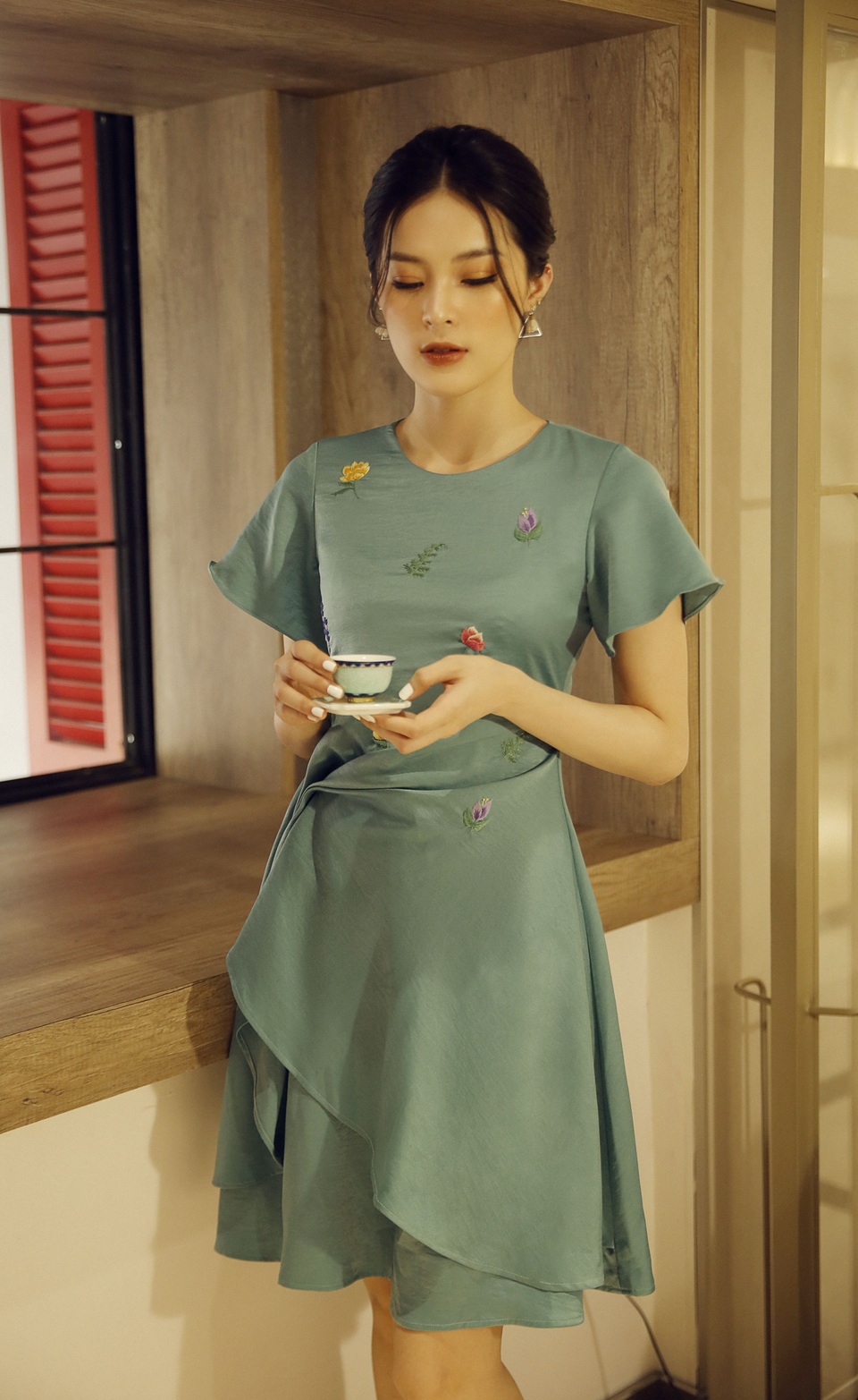 Hạ Vi: “Mong khán giả bỏ qua những lúc bản thân tôi không được hoàn hảo” - 8 Hạ Vi: “Mong khán giả bỏ qua những lúc bản thân tôi không được hoàn hảo” - 8