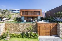 Chiêm ngưỡng biệt thự hộp gỗ, có tầm nhìn ra biển tuyệt đẹp ở Nha Trang