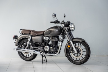 Honda CB350C: Mô tô dáng cổ điển nhập từ Ấn Độ, giá 185 triệu đồng