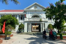 Vụ trường thu sai nhiều khoản rồi trả lại: Cơ quan chức năng vào cuộc