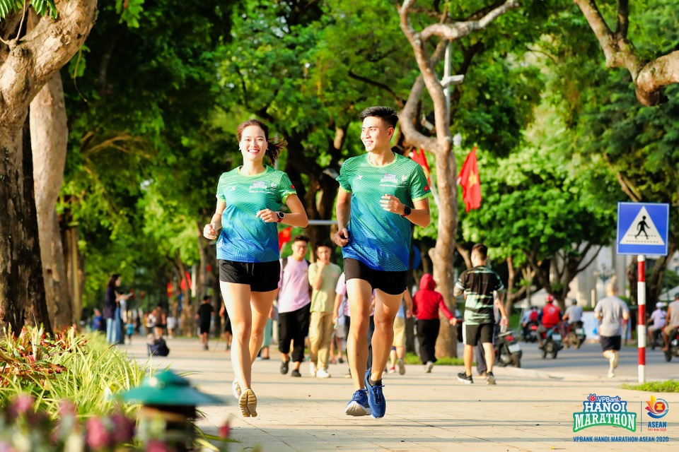 VPBank Hanoi Marathon Asean 2020: Đón bình minh - Chào bình thường mới - 1 VPBank Hanoi Marathon Asean 2020: Đón bình minh - Chào bình thường mới - 1