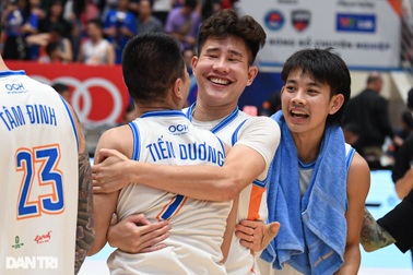 Ngoại binh "rực cháy", Hanoi Buffaloes đánh bại Thang Long Warriors