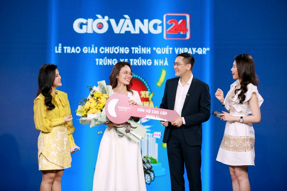 Fintech VNPAY trao căn hộ cao cấp cho khách hàng trúng giải đặc biệt - 1 Fintech VNPAY trao căn hộ cao cấp cho khách hàng trúng giải đặc biệt - 1