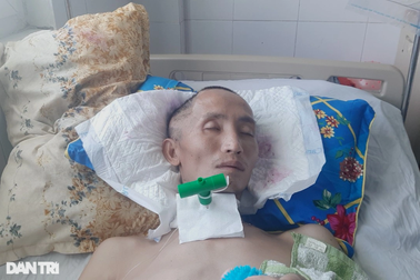 Bé trai 4 tuổi liên tục khóc đòi bố, không biết bố bị tai nạn nguy kịch