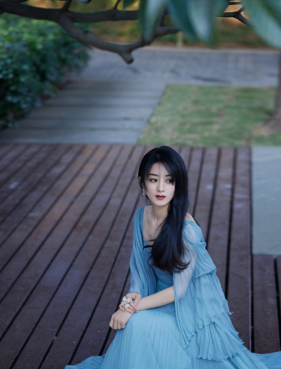 Xôn xao thông tin Dương Mịch bơ đẹp, cô lập Triệu Lệ Dĩnh - 5 Xôn xao thông tin Dương Mịch bơ đẹp, cô lập Triệu Lệ Dĩnh - 5
