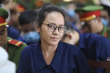 Bị cáo Trương Huệ Vân: Gọi Trương Mỹ Lan là mẹ nên làm theo chỉ đạo