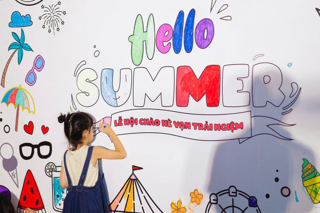 Ngập tràn sắc hè miền nhiệt đới tại Hello Summer Vincom Shophouse Royal Park - 3 Ngập tràn sắc hè miền nhiệt đới tại Hello Summer Vincom Shophouse Royal Park - 3