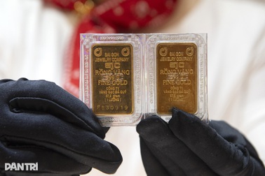 Giá vàng chưa ngừng giảm
