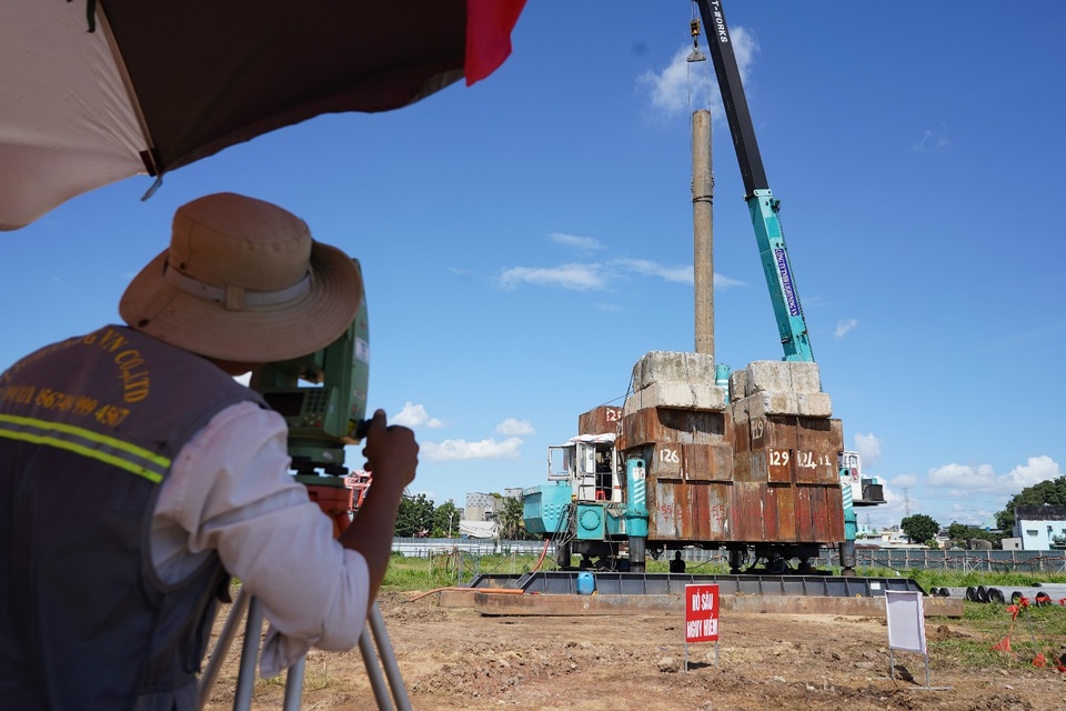 Đột nhập công trình bất động sản vừa được cấp phép xây dựng trên địa bàn quận 12 - 4 Đột nhập công trình bất động sản vừa được cấp phép xây dựng trên địa bàn quận 12 - 4