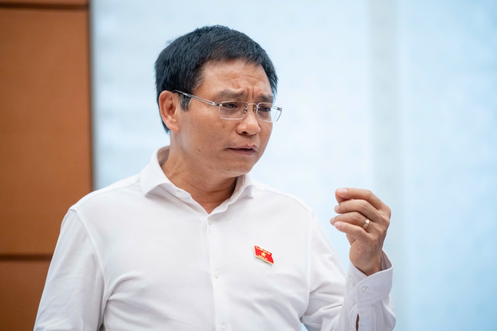 Bộ trưởng Tài chính: Đấu thầu nhưng dự án vẫn chậm tiến độ, vẫn sai phạm - 1 Bộ trưởng Tài chính: “Đấu thầu nhưng dự án vẫn chậm tiến độ, vẫn sai phạm”