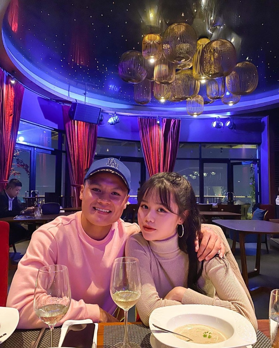 Báo Thái Lan “soi kỹ” đời tư của Quang Hải - 2 Báo Thái Lan “soi kỹ” đời tư của Quang Hải - 2